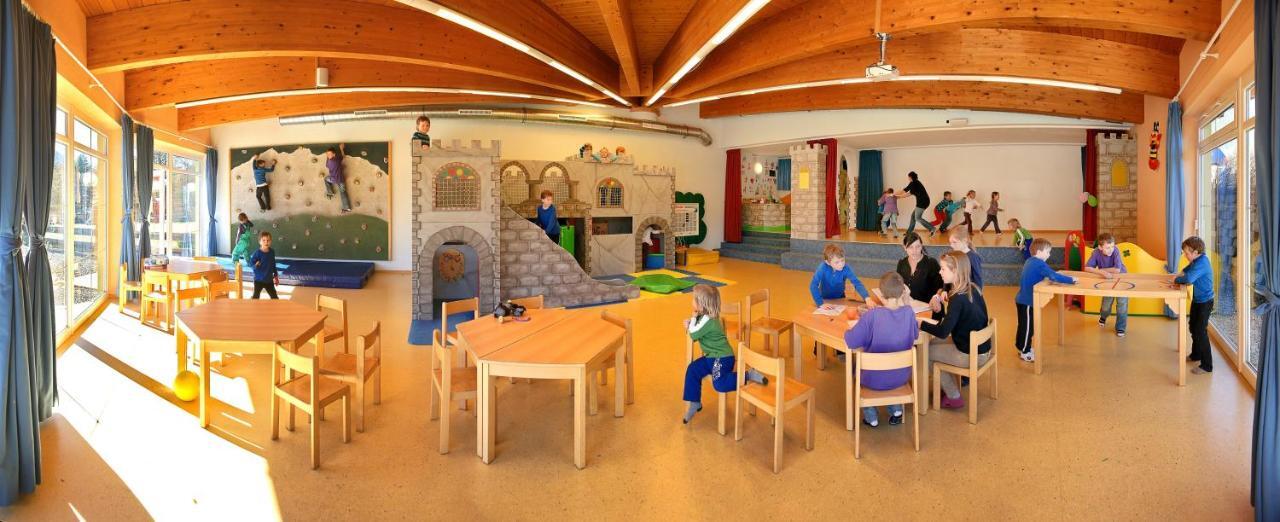 Kinderhotel Laerchenhof Obsteig Exterior foto